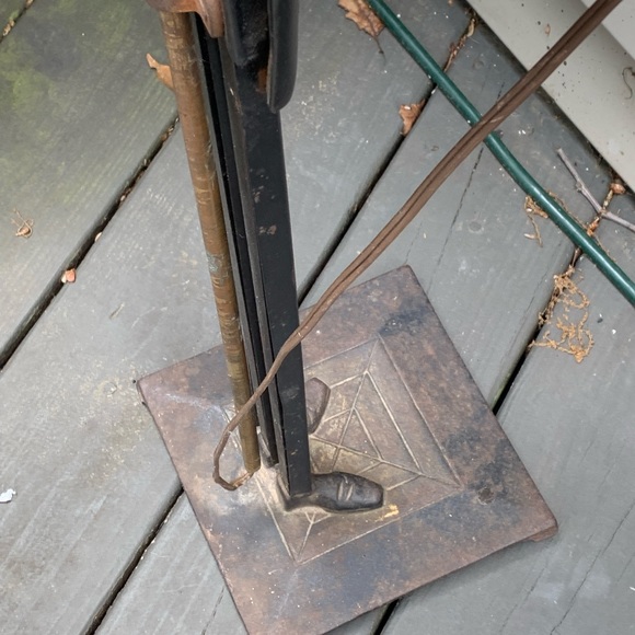 VINTAGE BLACK AMERICANA COLLECTIBLE BUTLER ASHTRAY LAMP SMOKING STAND - Picture 7 of 16